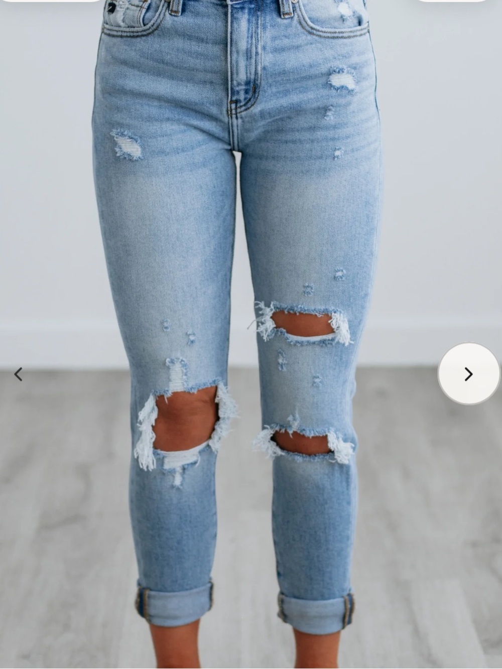 KanCan Light Wash Kendall Distressed Women’s Jeans size 11/29